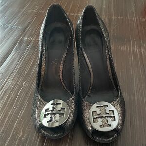 TORY BURCH wedge metallic black/silver shoes size 38. Used condition normal wear